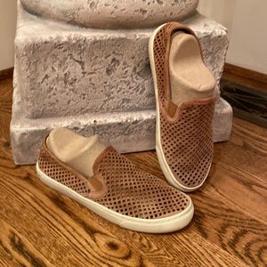 Tory Burch Slip on Leather Sneakers SZ 6.5